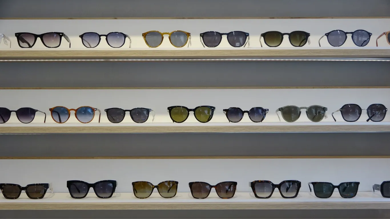 Yaz mevsiminde güneş gözlüğü kullanırken dikkat