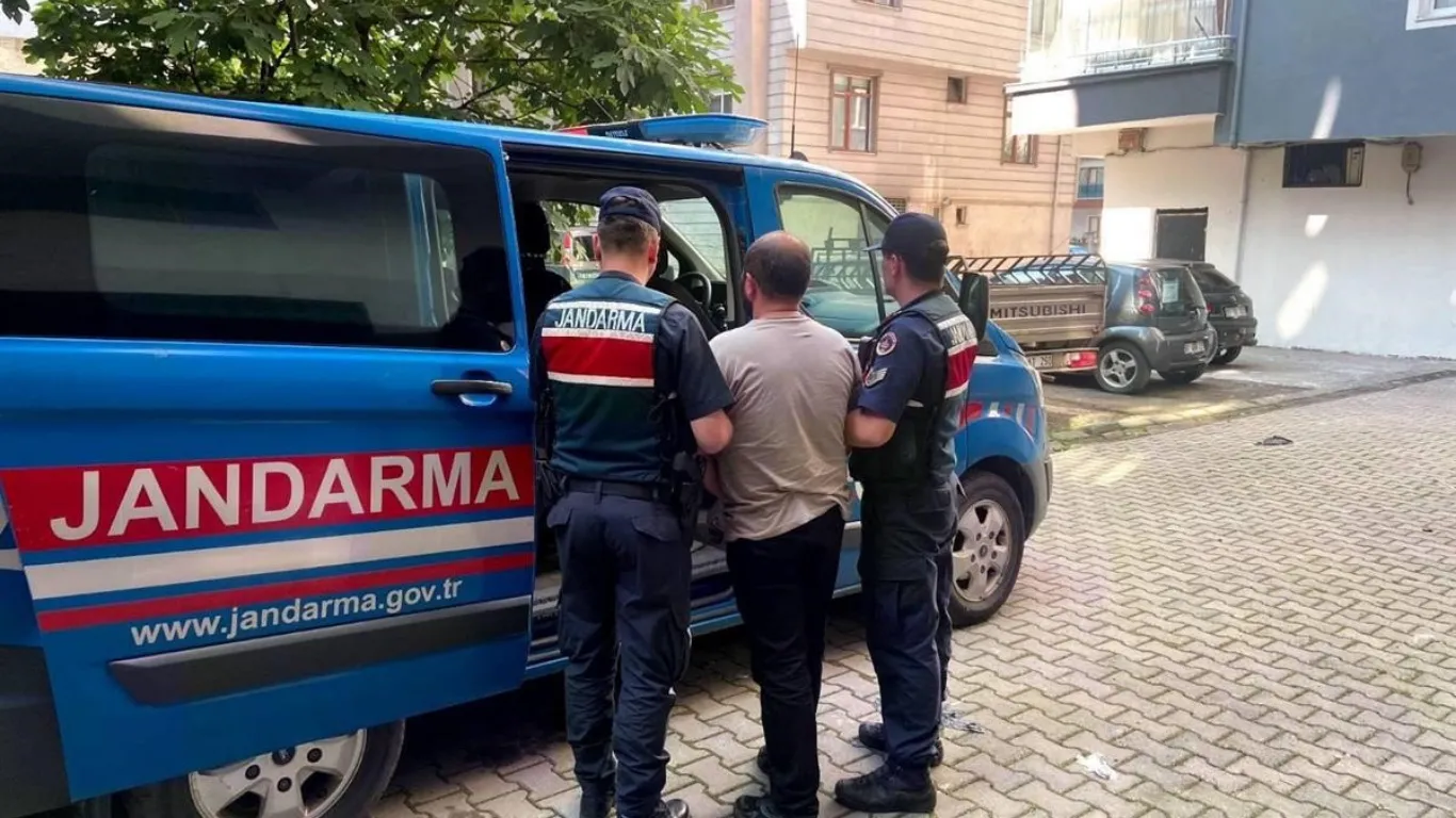 Artvin’de uyuşturucu operasyonu: 7 zehir taciri tutuklandı