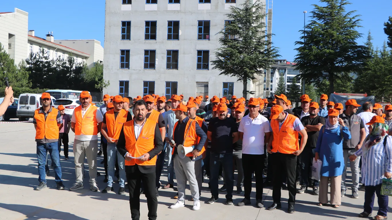 Bolu'da kamu işçilerinden 'zam' protestosu