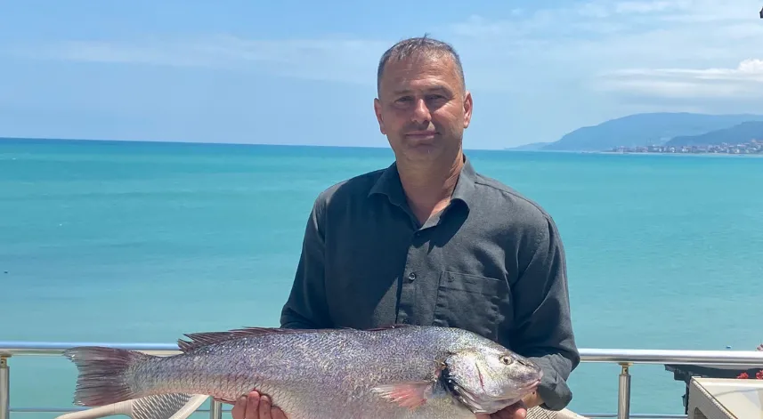 Sinop'ta 6,5 kilogramlık beyaz kötek balığı avlandı