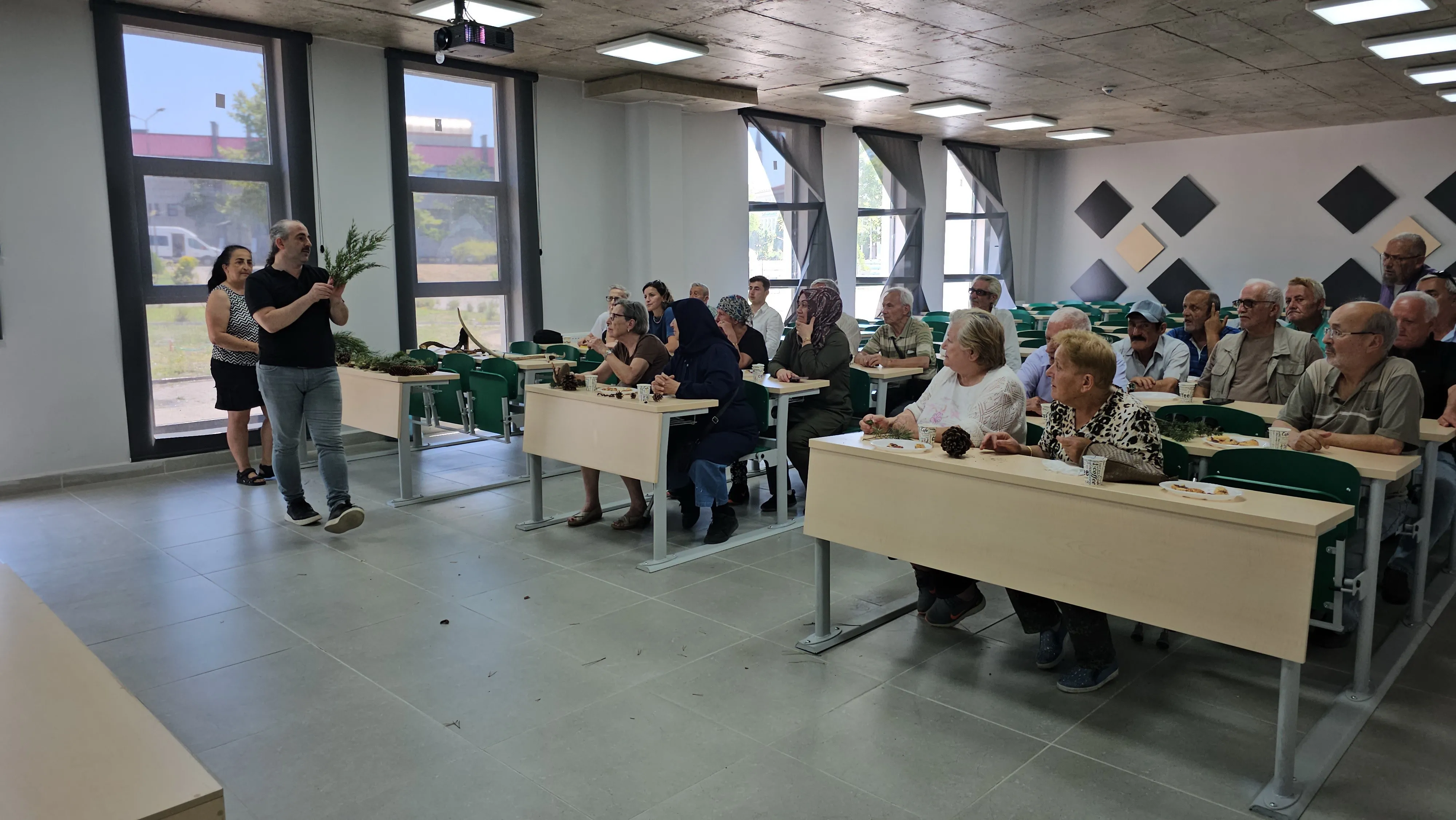 Zonguldak'ta 60 yaş üstü bireyler üniversite sıralarında