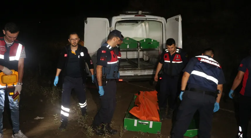 Kayıp olarak aranan 2 kuzenin bulunduğu otomobil Kelkit Çayı kenarında bulundu