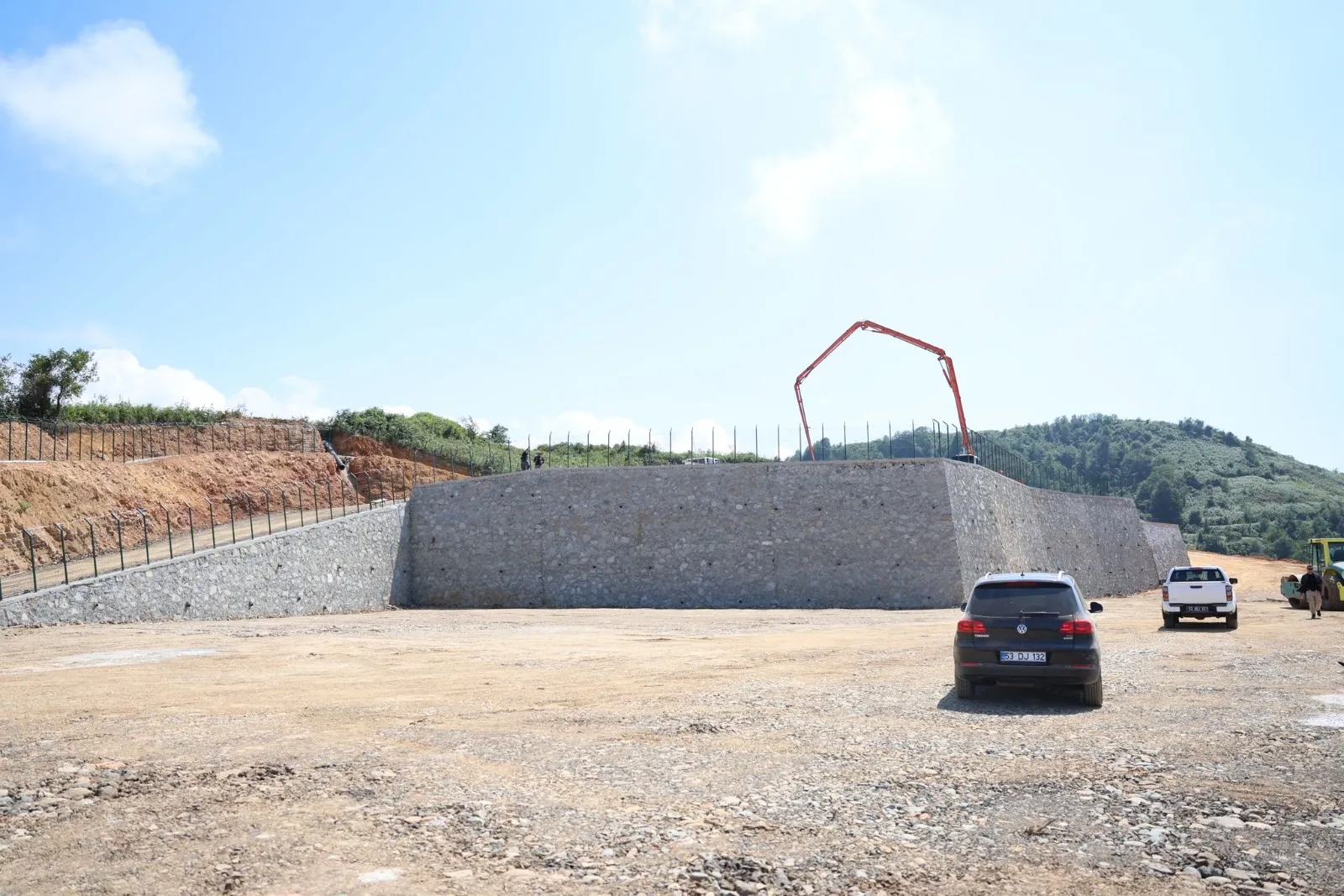 Rize'de Sahipsiz Sokak Hayvanları İçin Oluşturulan Yeni Alan Tamamlanıyor