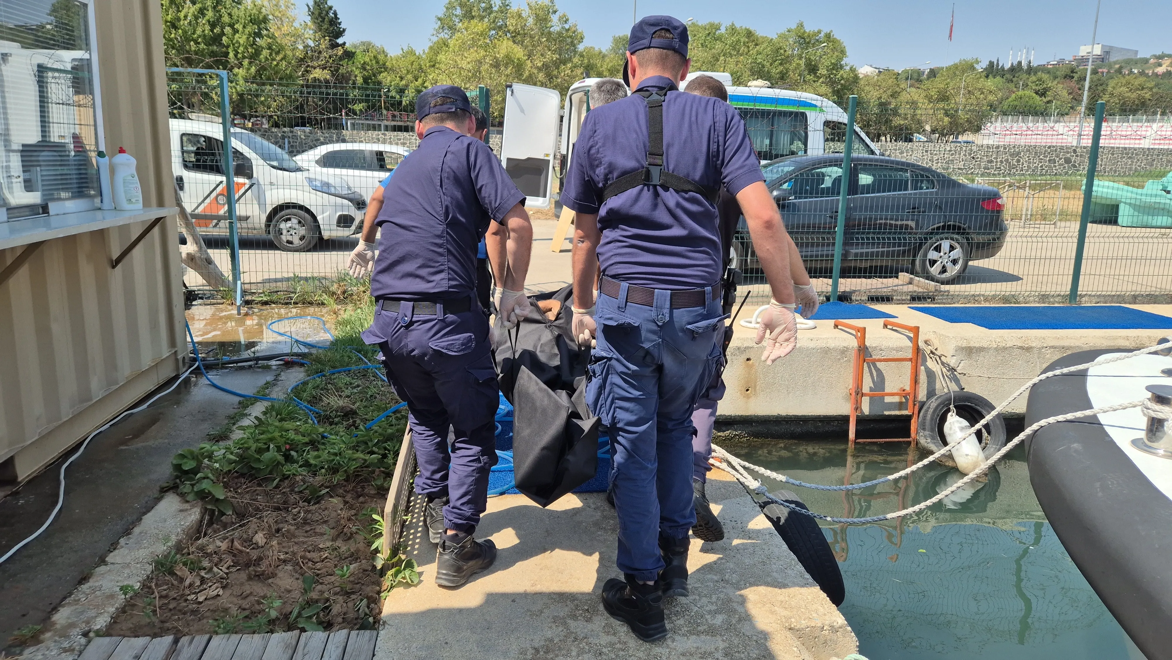 Denizde bir kişi ölü bulundu