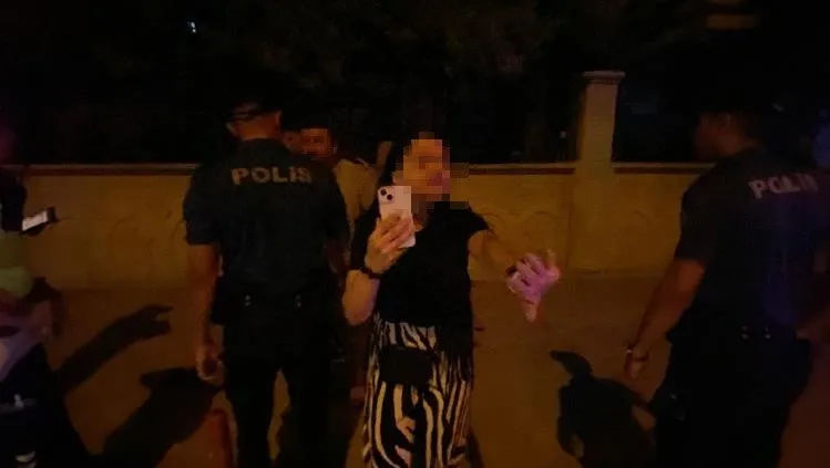 Polisten kaçan ehliyetsiz alkollü sürücünün yakınları gazetecilere saldırdı