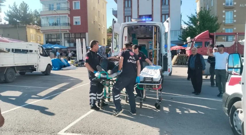 Çorum’da 2 kişi pazar yerine ateş açıp, kaçtı; 1’i ağır, 8 yaralı