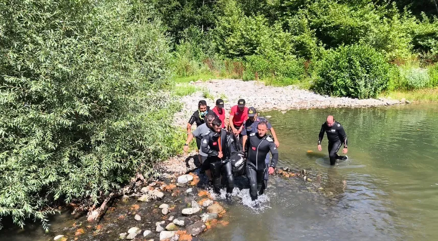 Samsun'da baraj gölüne giren 2 kişi boğuldu
