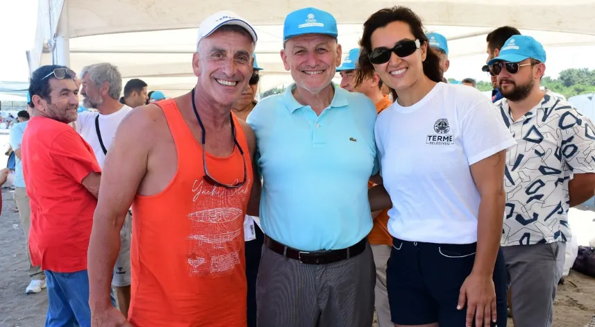 Kimya öğretmeni açık denizde şampiyon oldu