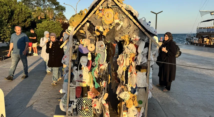 Sinop'ta deniz ve sahillerden 9 ton çöp toplandı