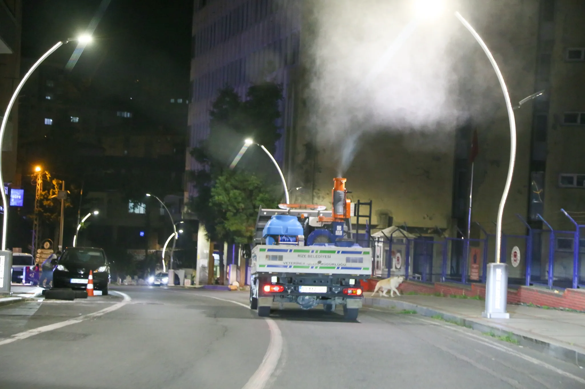 Rize Belediyesi Sinek İlaçlama Çalışmalarını Sürdürüyor