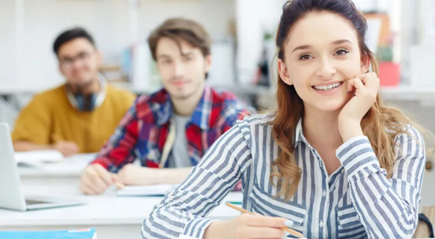 Üniversite tercihi yaparken aileler yönlendirici değil destekleyici olmalı