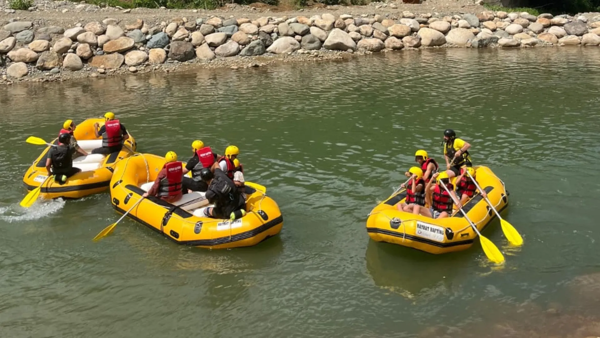 Trabzon'da şehit aileleri ve gaziler rafting heyecanı yaşadı