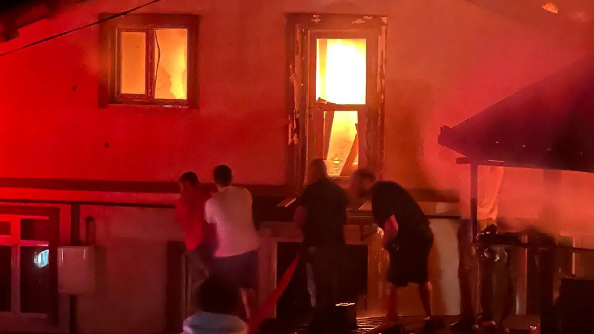 Zonguldak'ta 4 ev ve 1 iş yeri yandı