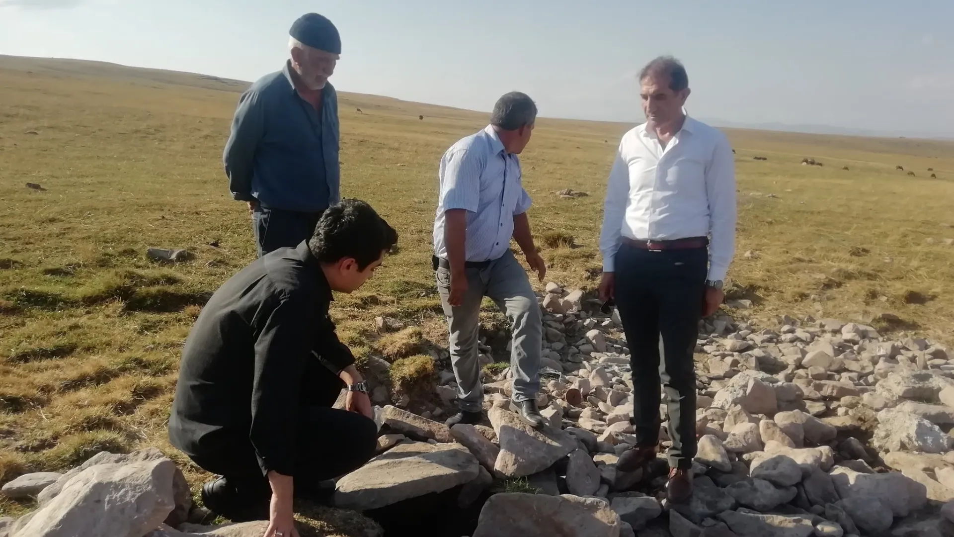 Susuz’da içme suyu isale hattı projesi sürüyor