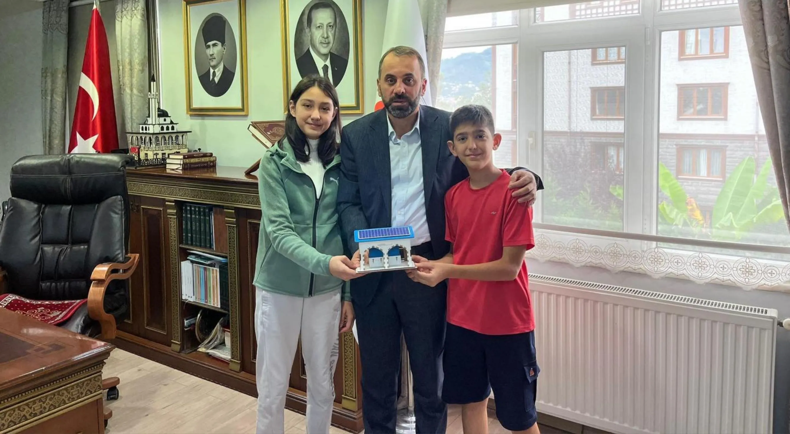 Rize'de iki kardeş biriktirdikleri parayı 'su kuyusu' için bağışladı