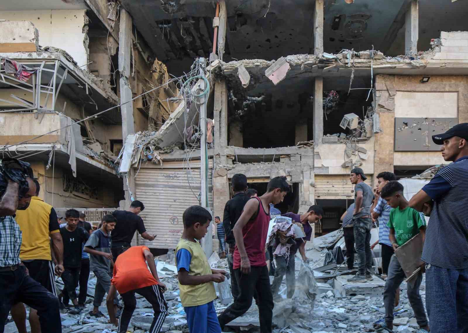 Gazze’de can kaybı 63 bin 459’a yükseldi