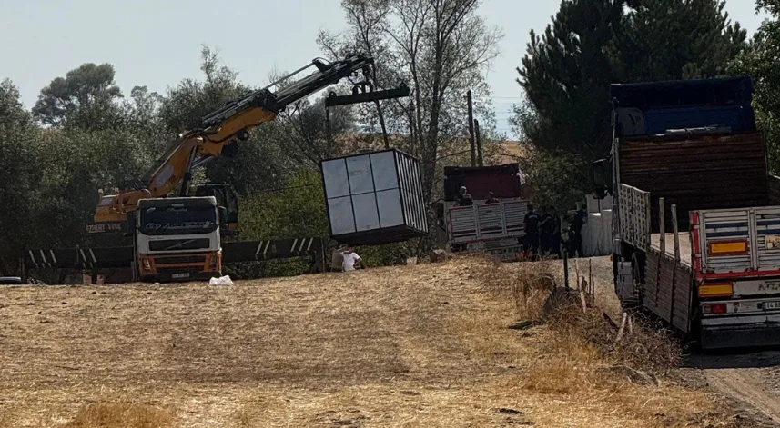 Bolu- Sahibi askeri casusluktan tutuklanan fabrikadan kaçırılan malzemeler ele geçirildi 