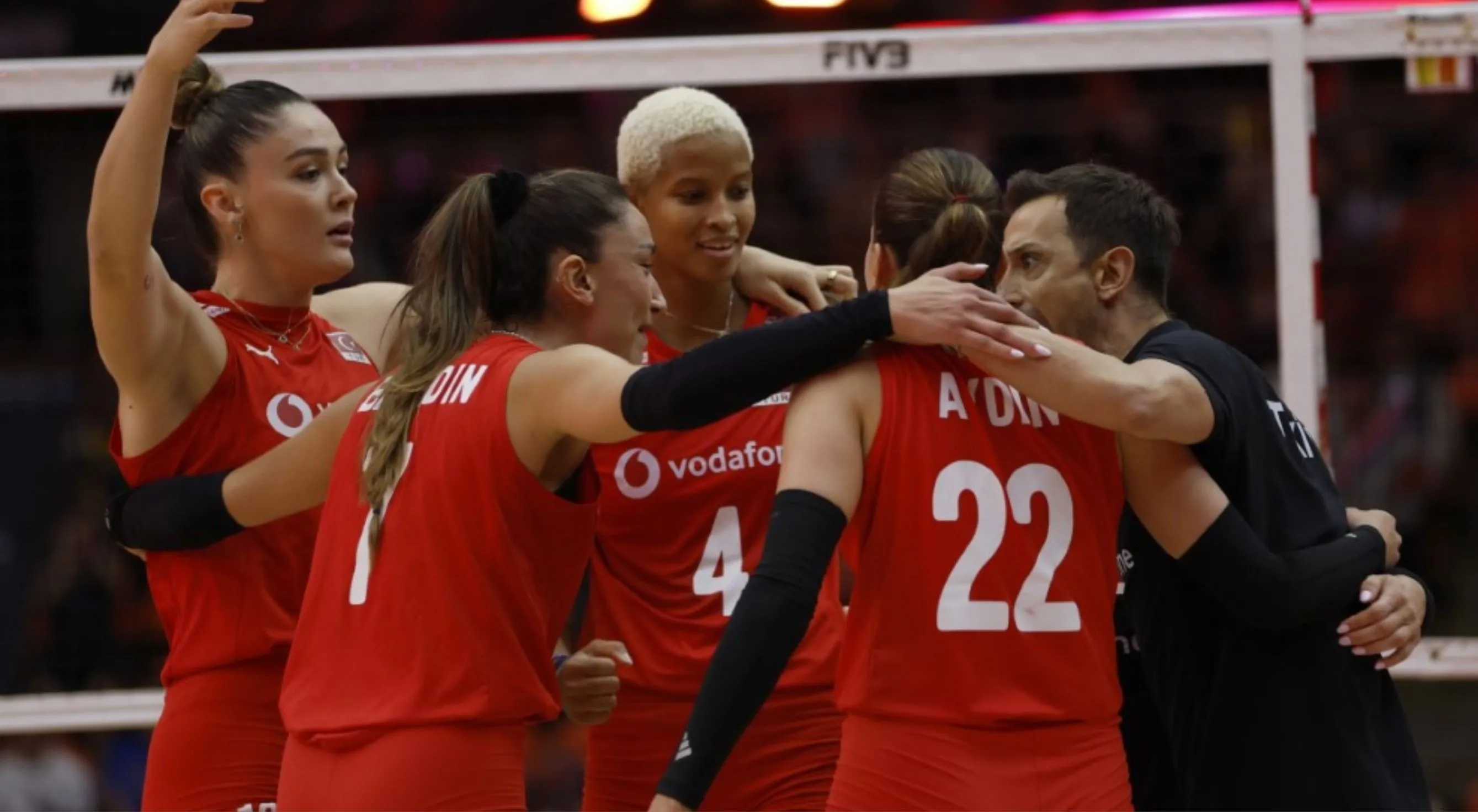 A Milli Kadın Voleybol Takımı, dünya ikincisi oldu