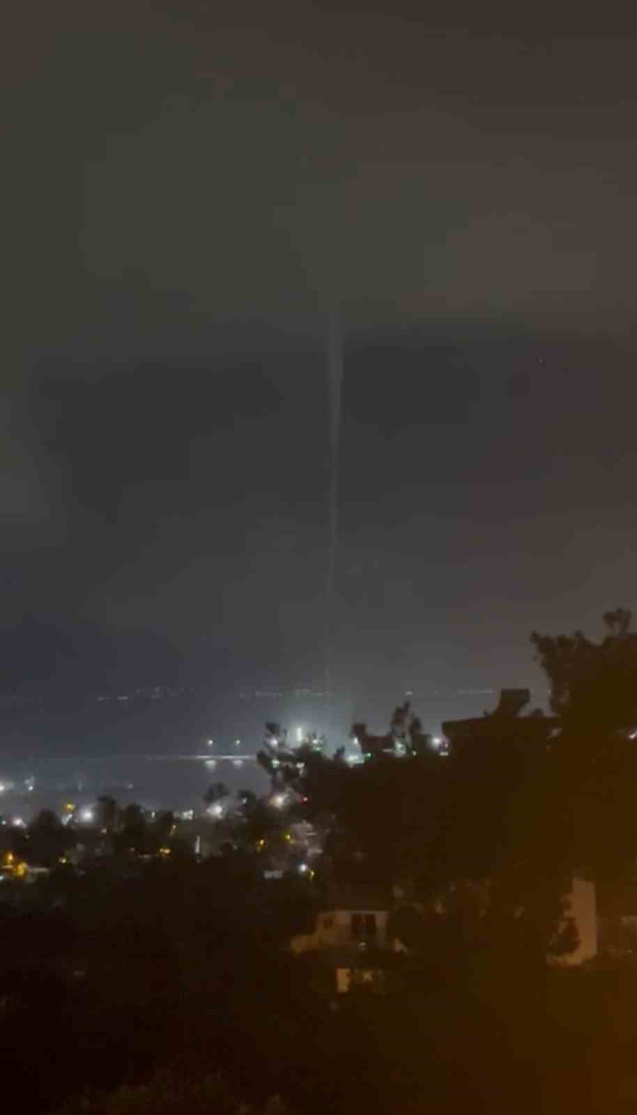 Hatay’da denizde çıkan hortum kameraya yansıdı