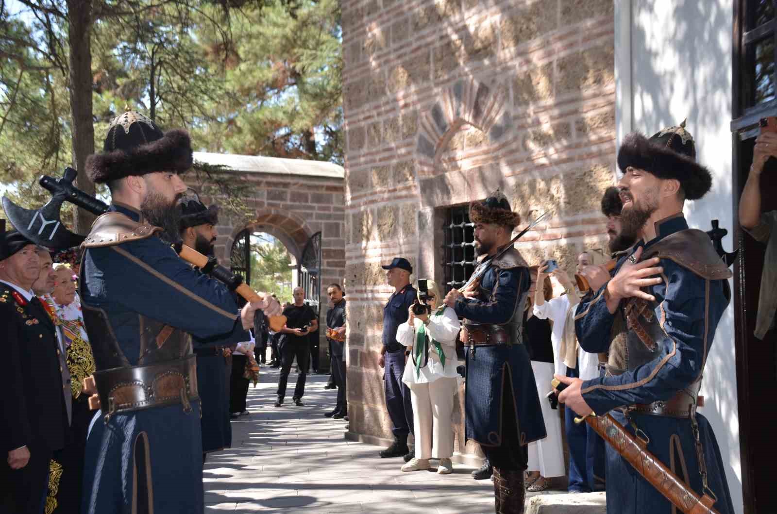 Ertuğrul Gazi’yi Anma ve Yörük Şenlikleri başladı