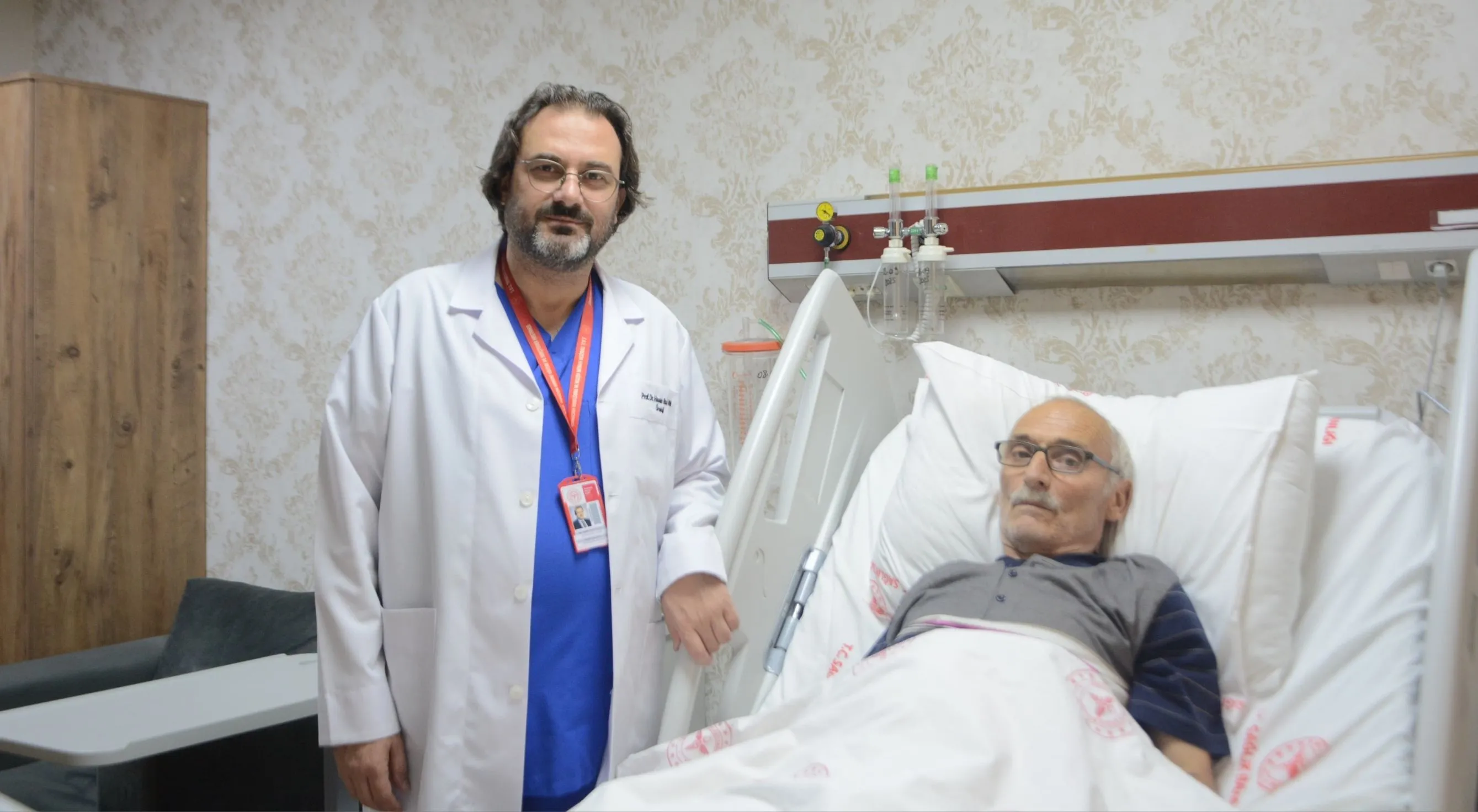 Trabzon'da mesanesinde tümör tespit edilen hasta ameliyatla sağlığına kavuştu