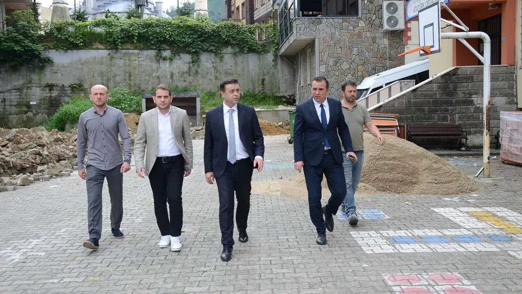 Riskli Okul Binasında Güçlendirme Çalışmaları Sürüyor