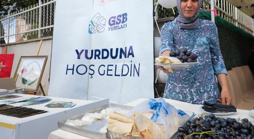 Üniversite öğrencileri Tulum Peyniri ve Cimin Üzümüyle karşılandı