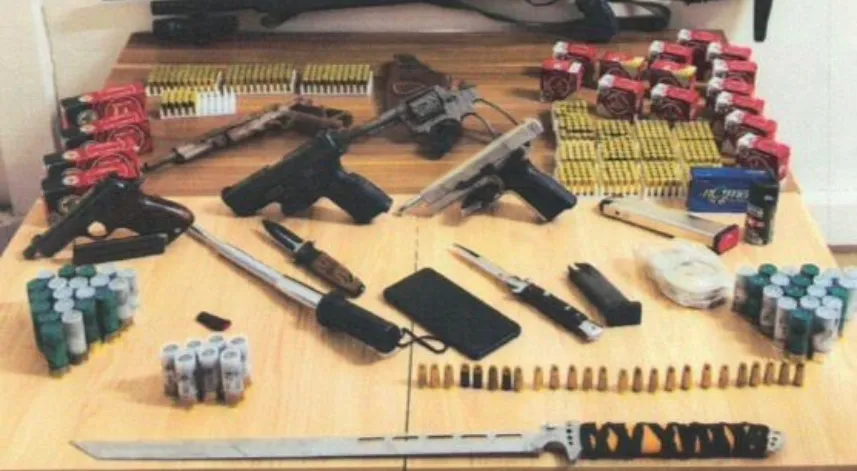 Bolu’da çok sayıda ruhsatsız silah ve mühimmat ele geçirildi