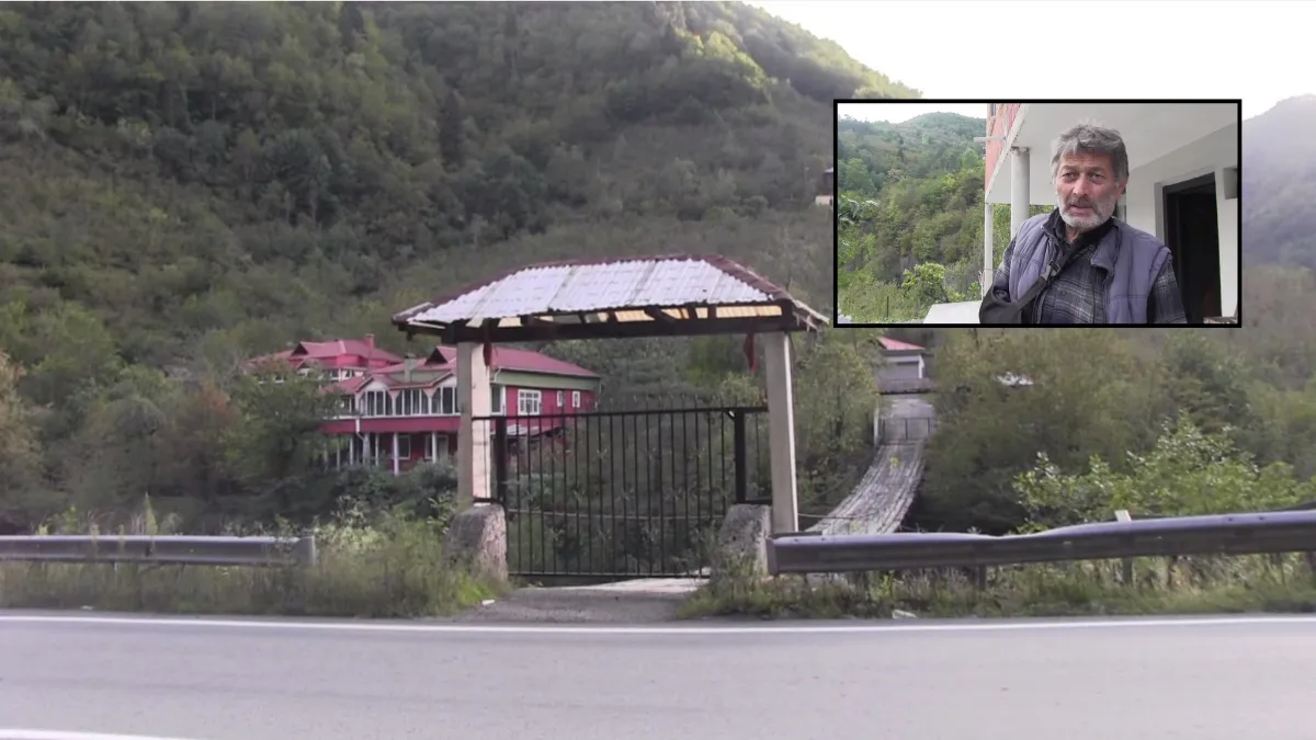 Köprüye demir kapı yaptırıp kilit vurdu