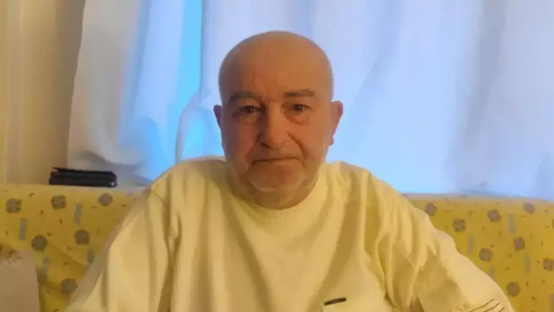 Kendi selasını okutan adam: ’Canım çok sıkkındı