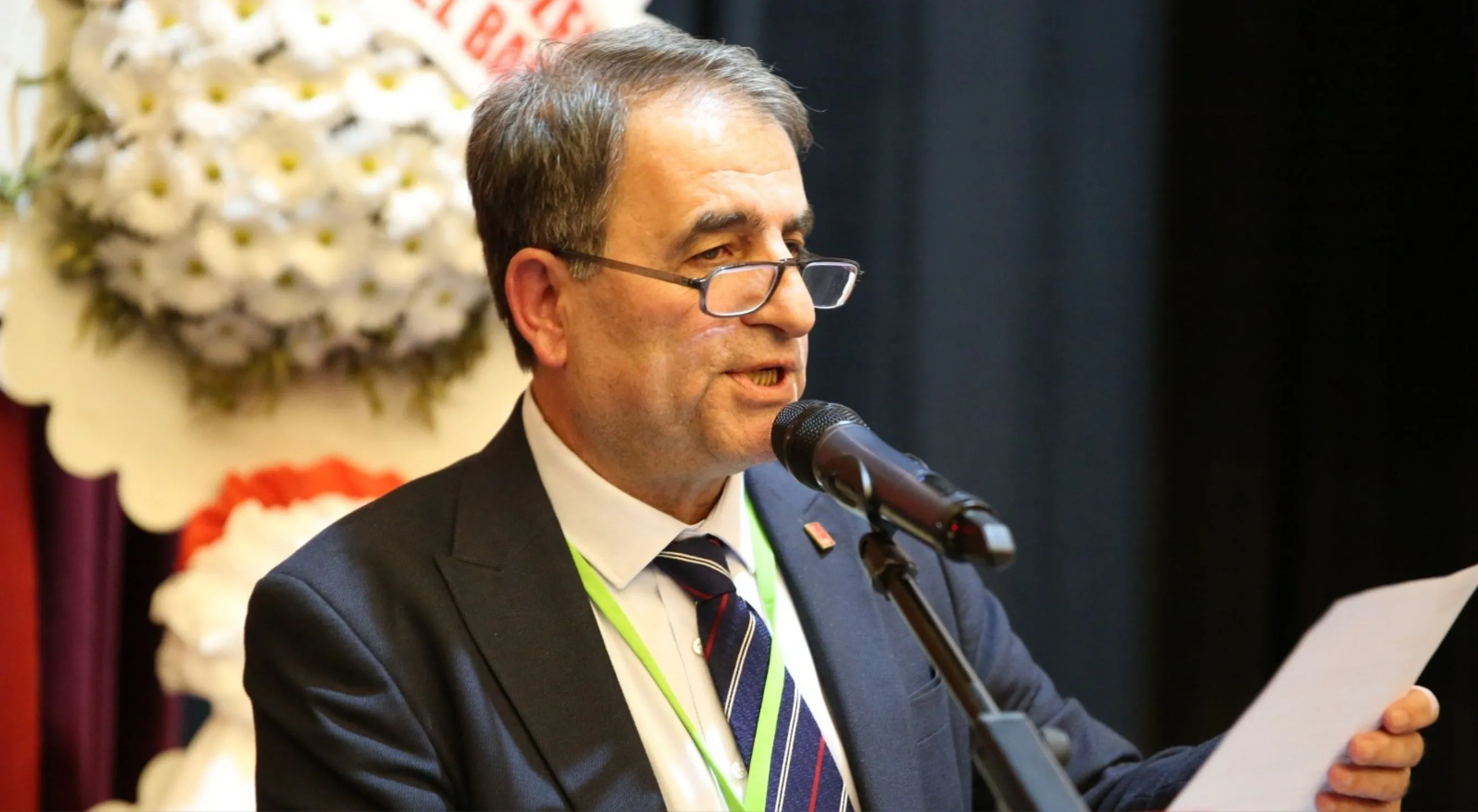 CHP Rize'de Saltuk Deniz yeniden il başkanı seçildi