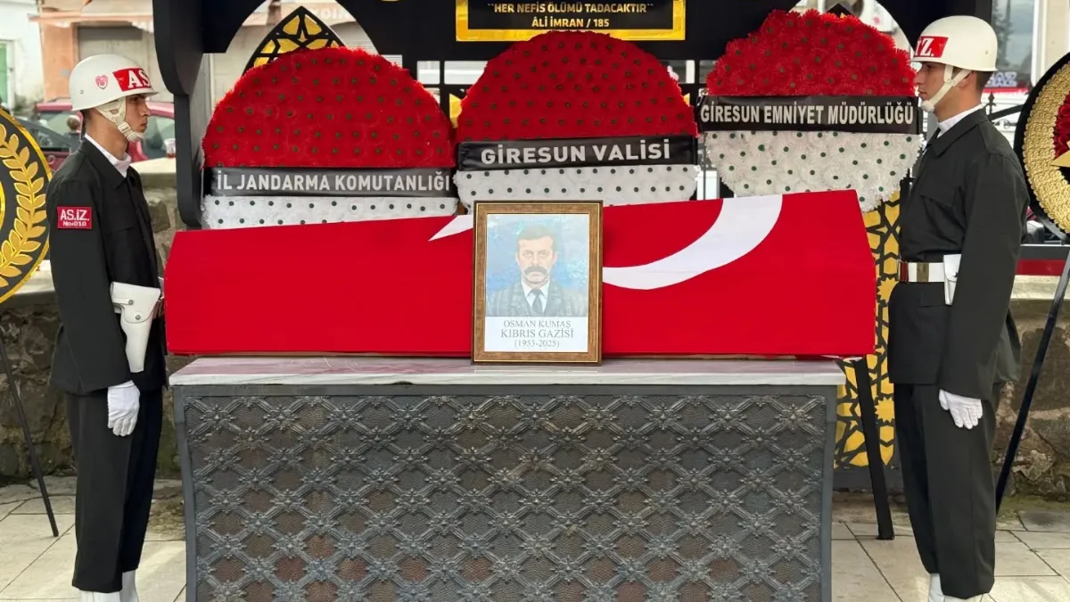 Giresun'da vefat eden Kıbrıs gazisi son yolculuğuna uğurlandı