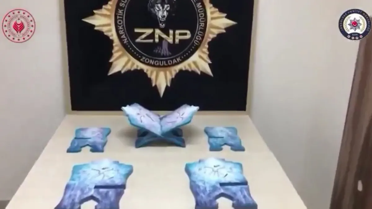 Zonguldak’ın ardından Sakarya’da da semazen figürlü rahlede uyuşturucu ele geçti 