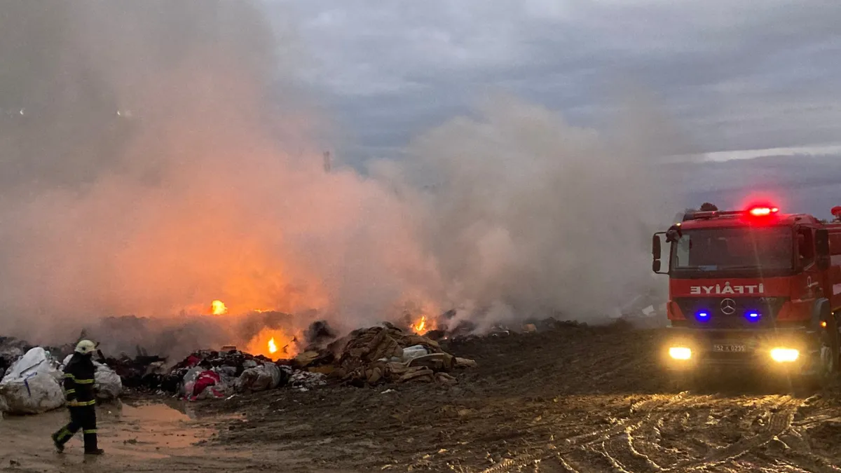 Ordu’da atık toplama merkezinde çıkan yangın söndürüldü