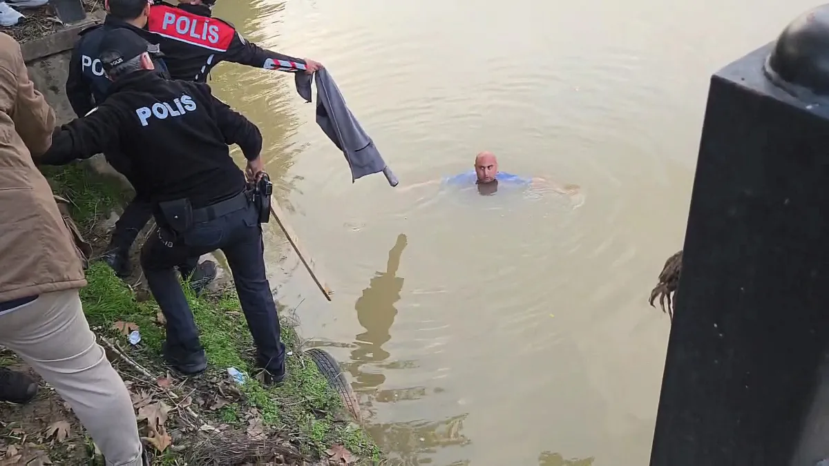 Eşiyle tartıştı, ırmağa atladı