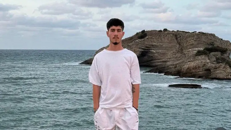 Motosiklet kazası yapan genç sürücü kurtarılamadı