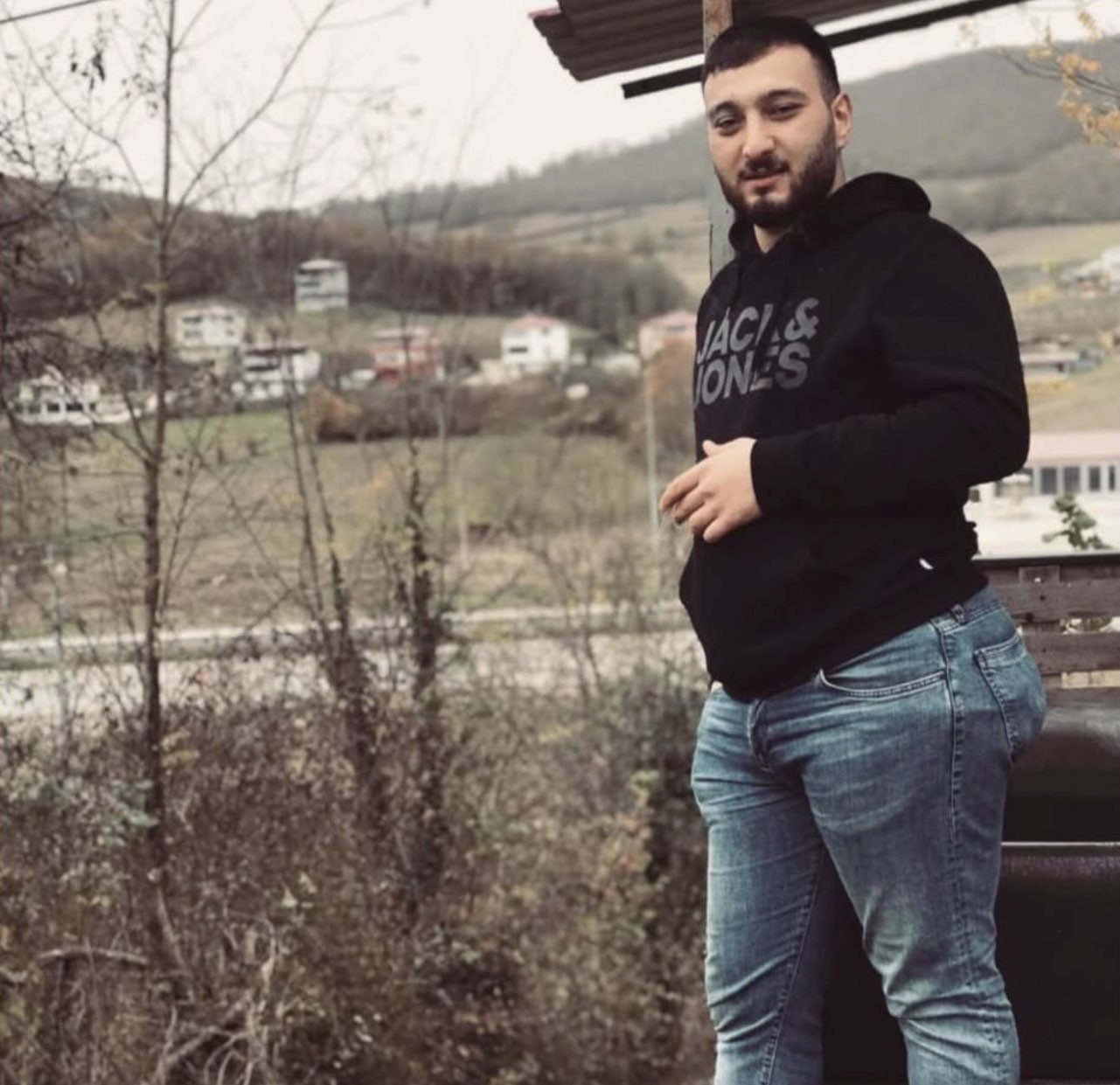 Otomobil tırın altına girdi: Sürücünün kimliği otopside belirlendi