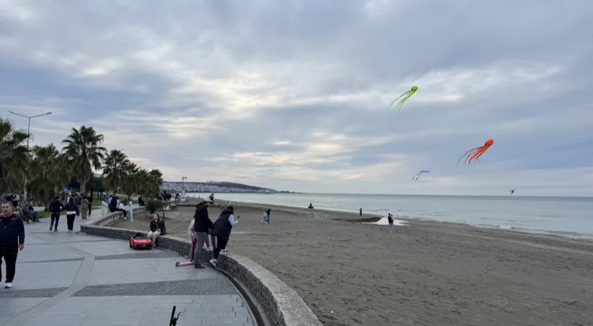 Samsun'un semalarını uçurtmalar renklendirdi