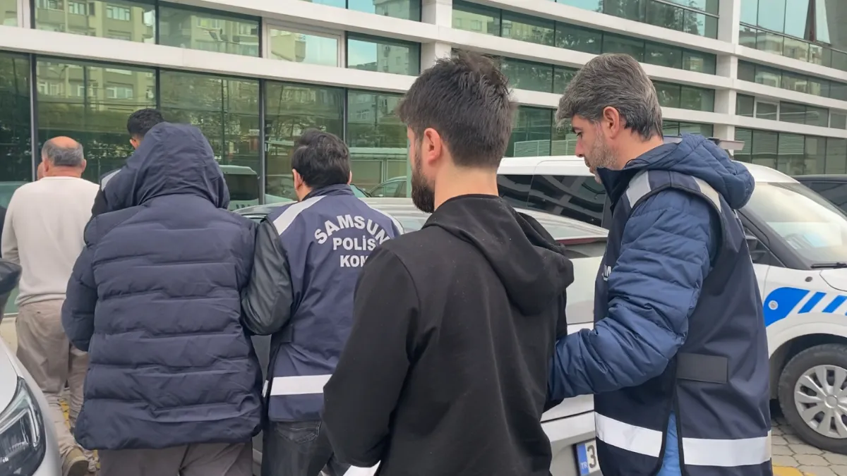 Samsun'da FETÖ operasyonu; 5 gözaltı