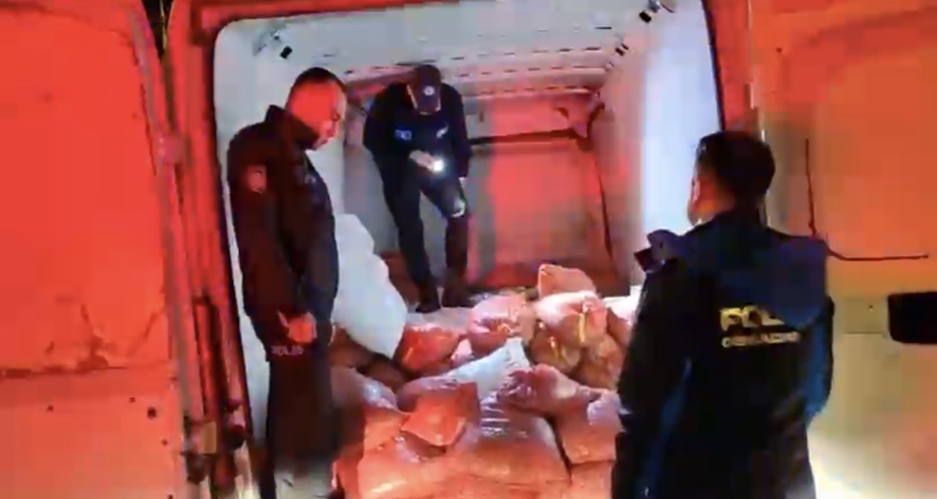 Samsun’da 2,6 ton kaçak midye ele geçirildi