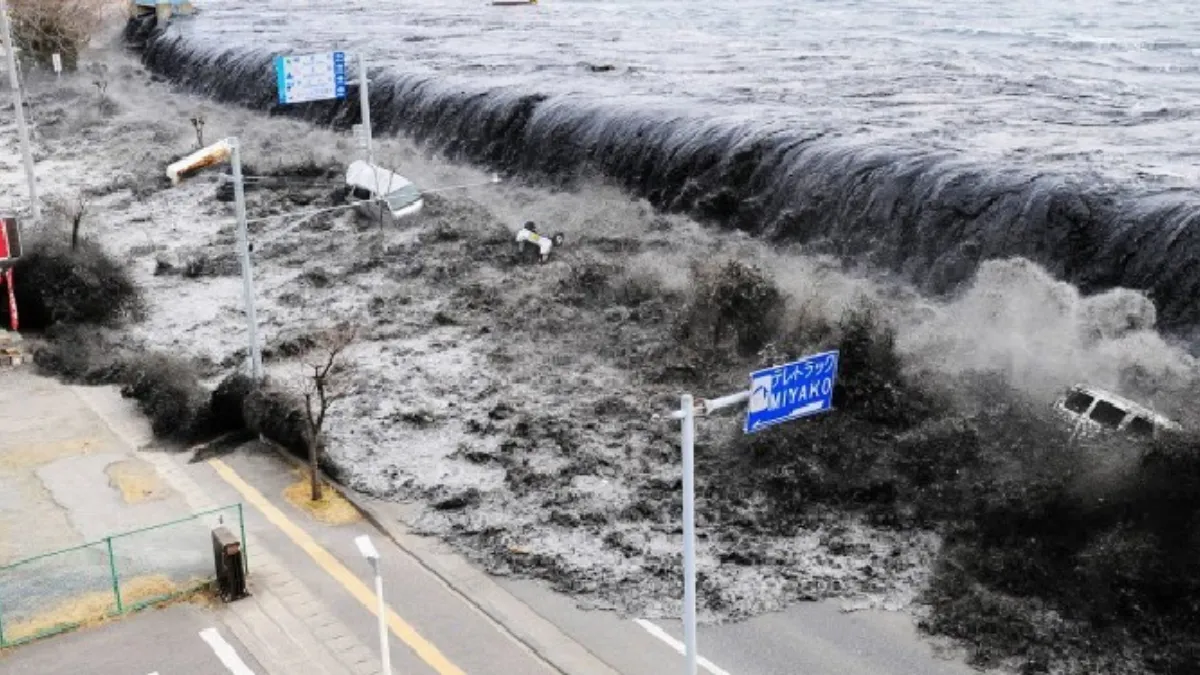 Japonya'da 6,7 büyüklüğünde deprem: Tsunami uyarısı yapıldı
