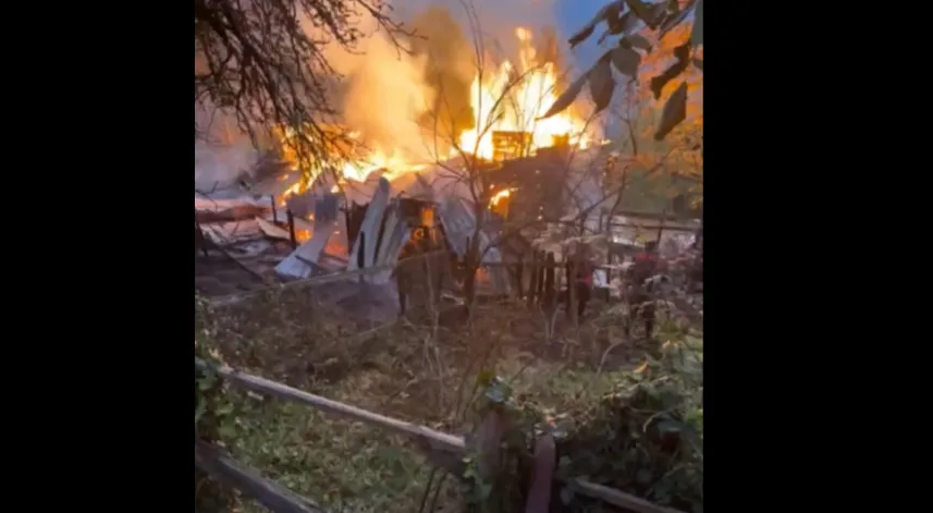 Karabük’te 2 katlı ahşap ev yandı; 5 kişi dumandan etkilendi