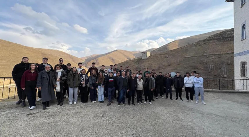 KTÜ’lü mühendis adaylarından Çaykara gezisi