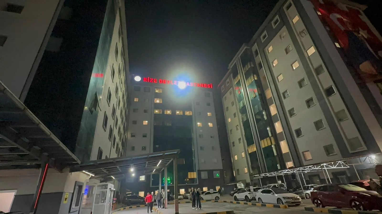 Rize’de Çocuğu İçin Okuttuğu Mevlitte 94 Kişi Tavuk Yemeğinden Zehirlendi