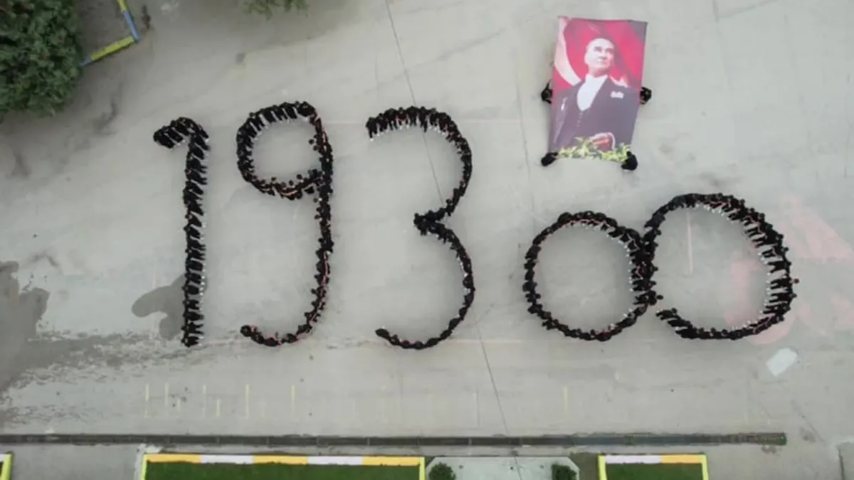 Amasya'da 300 öğrenciyle '10 Kasım' koreografisi