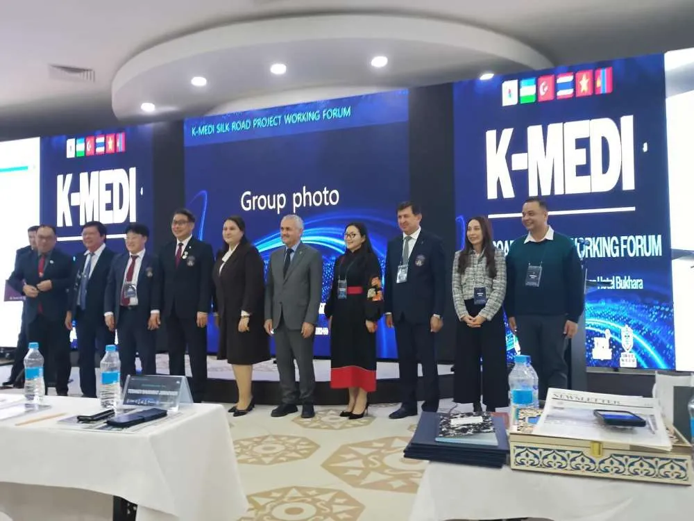 RTEÜ heyeti uluslararası foruma katıldı