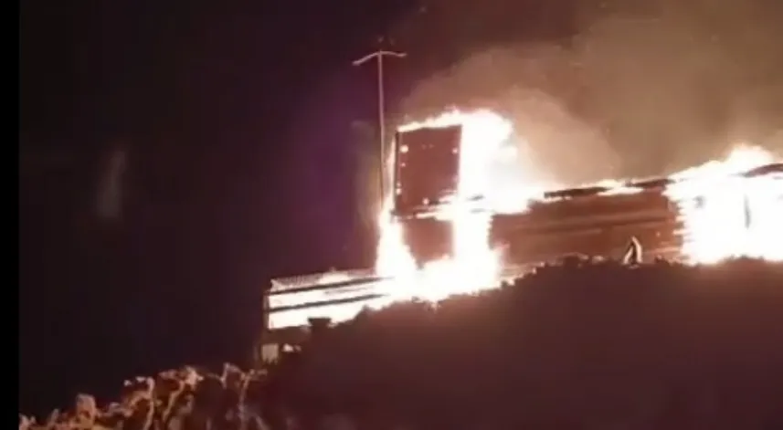 3 bin 200 rakımdaki Kırklar Mescidi yandı