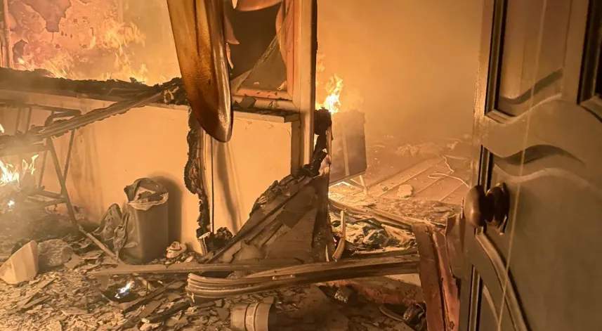 Bolu'da, 2 katlı evde yangın