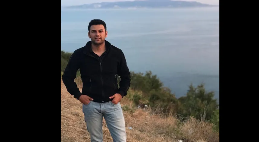 Kuyumcu soyguncusunun kimliği, bant üzerindeki parmak izinden saptandı