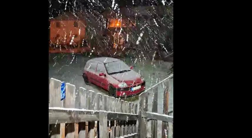 Bolu'nun yükseklerine kar yağdı